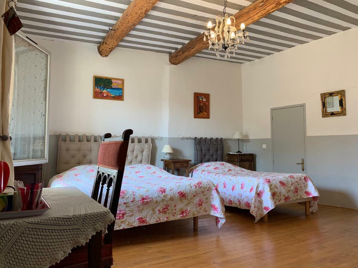 La Sarrasine Hotel Villes-sur-Auzon Luaran gambar